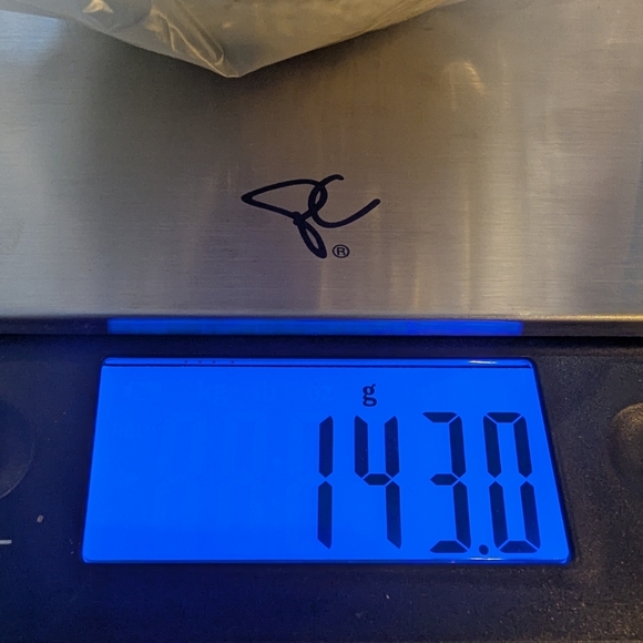 Yarn soft yellow with gold threads, 143 g. Vintage quality yarn - Picture 6 of 6